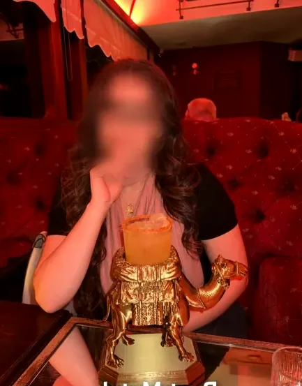 Anna, 34