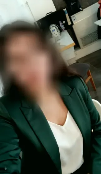 Anna, 27