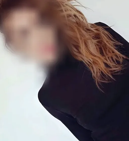 Anne, 28