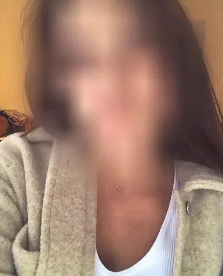 Anouk, 28