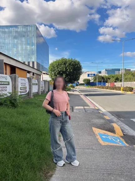 Cynthia, 30