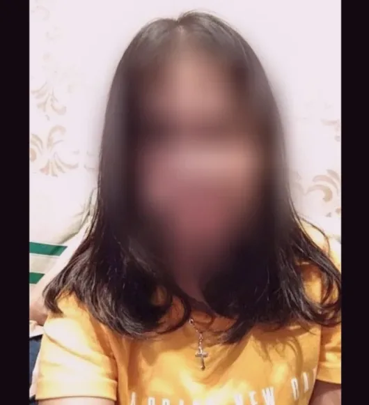 Denise, 27