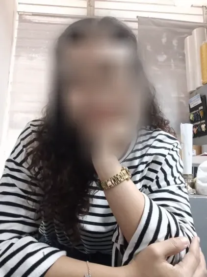 Ellen, 31