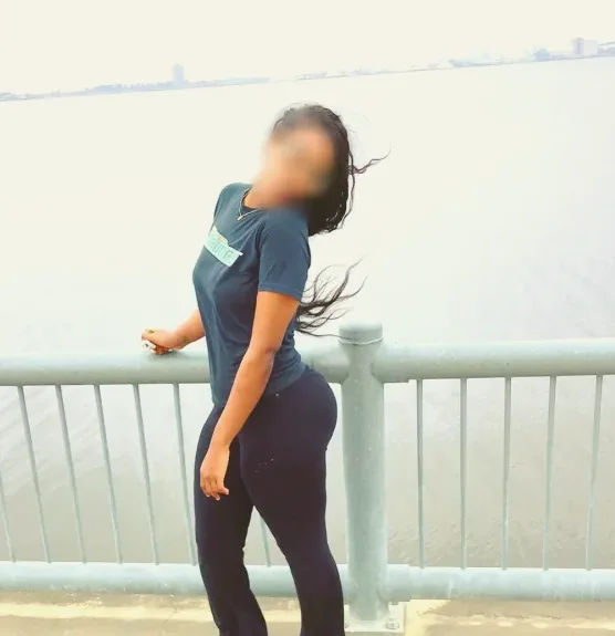 Imane, 35