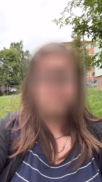Rania, 27