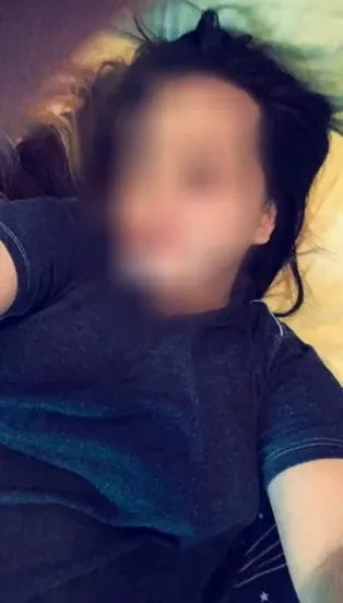 Soukaina, 28