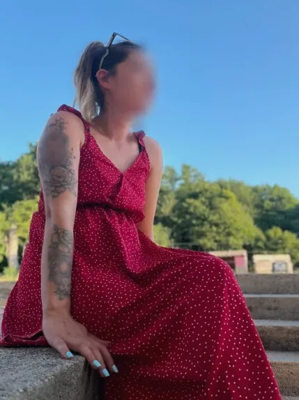 Wendy, 34