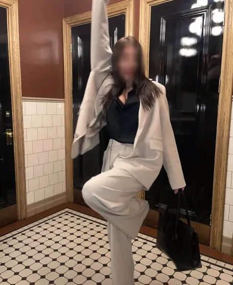 Yasmin, 29